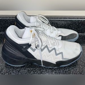 Men’s Adidas D.O.N. Issue 2